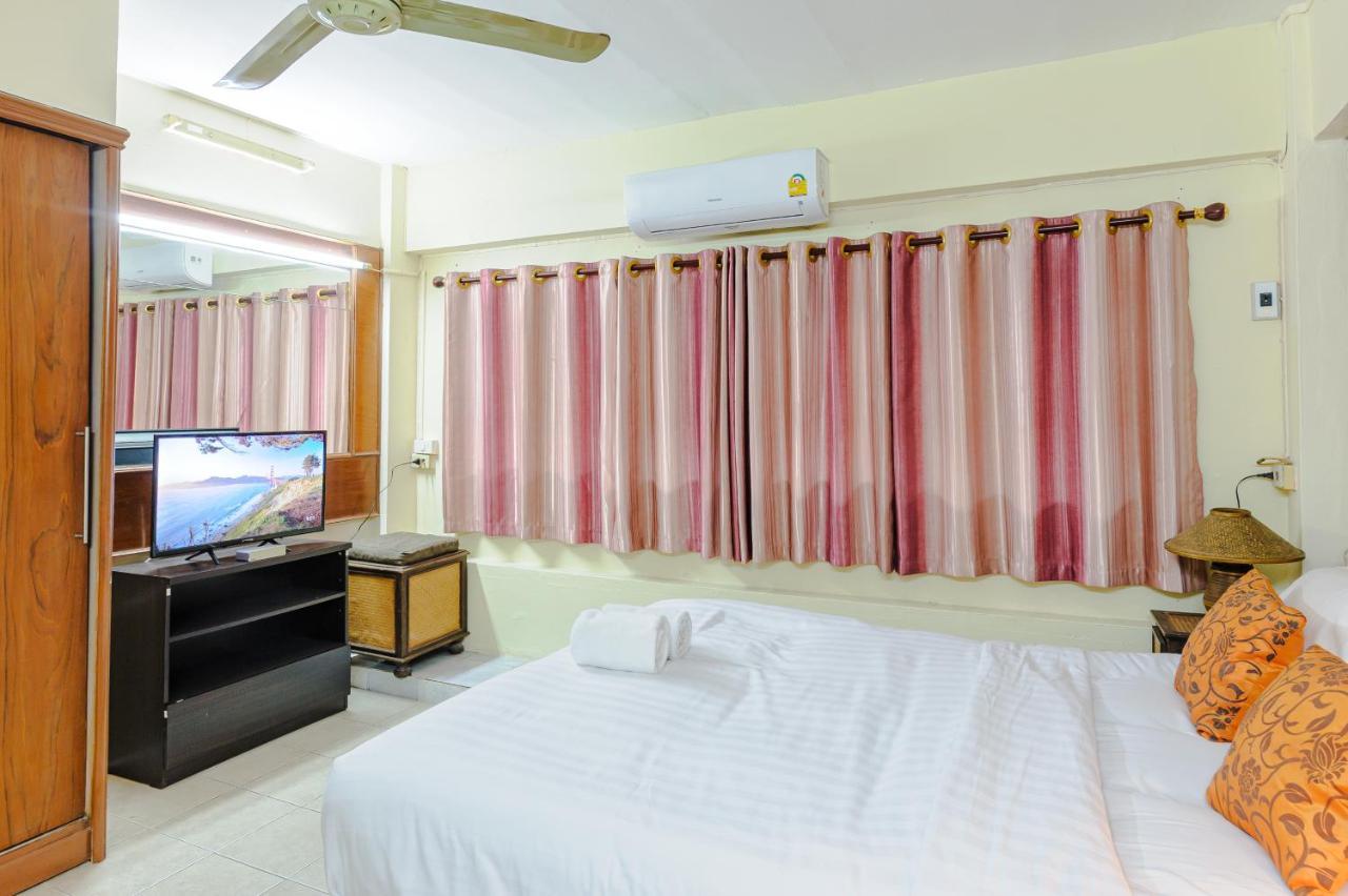 High5 Guesthouse Паттайя Экстерьер фото