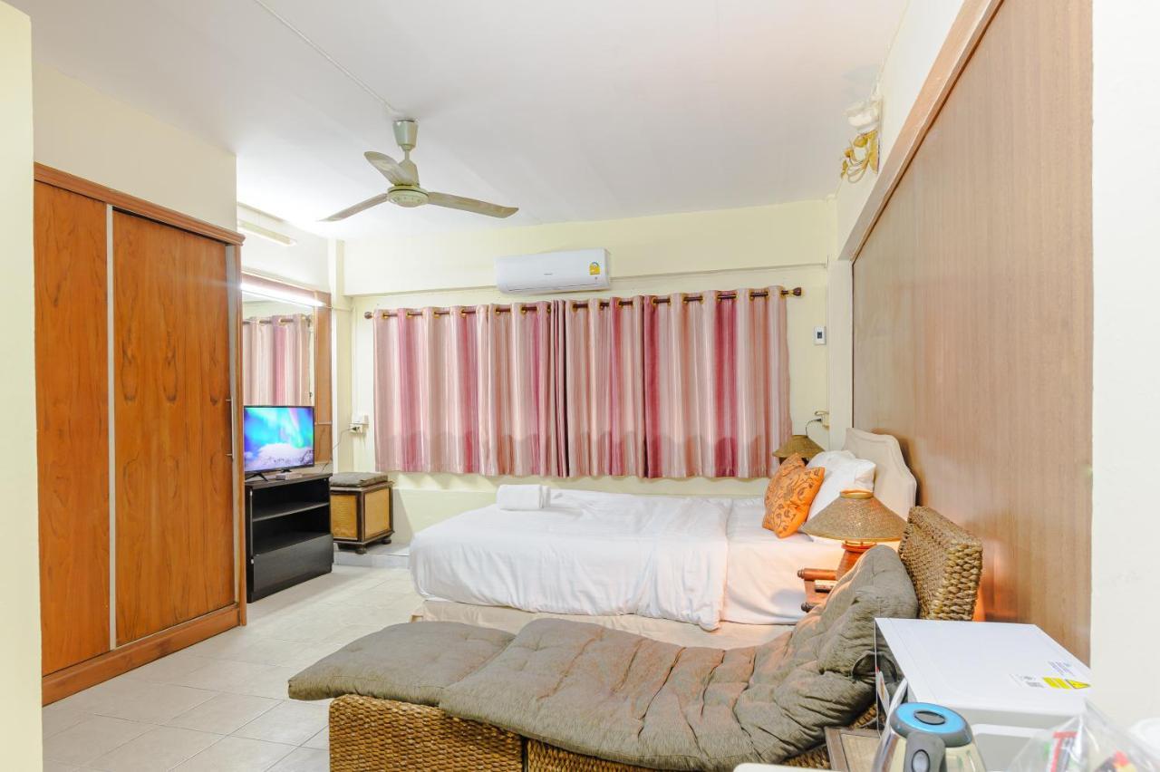 High5 Guesthouse Паттайя Экстерьер фото