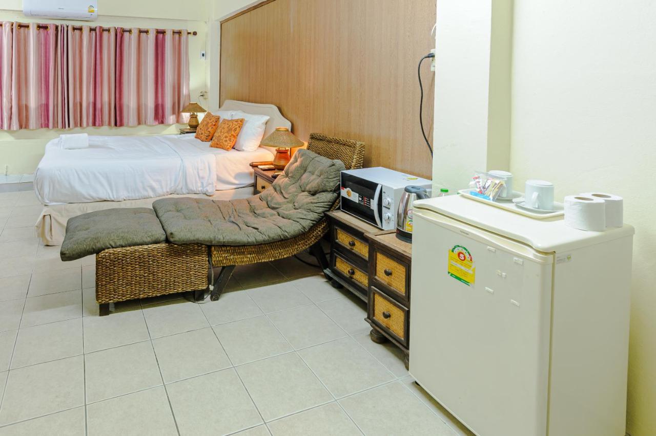 High5 Guesthouse Паттайя Экстерьер фото