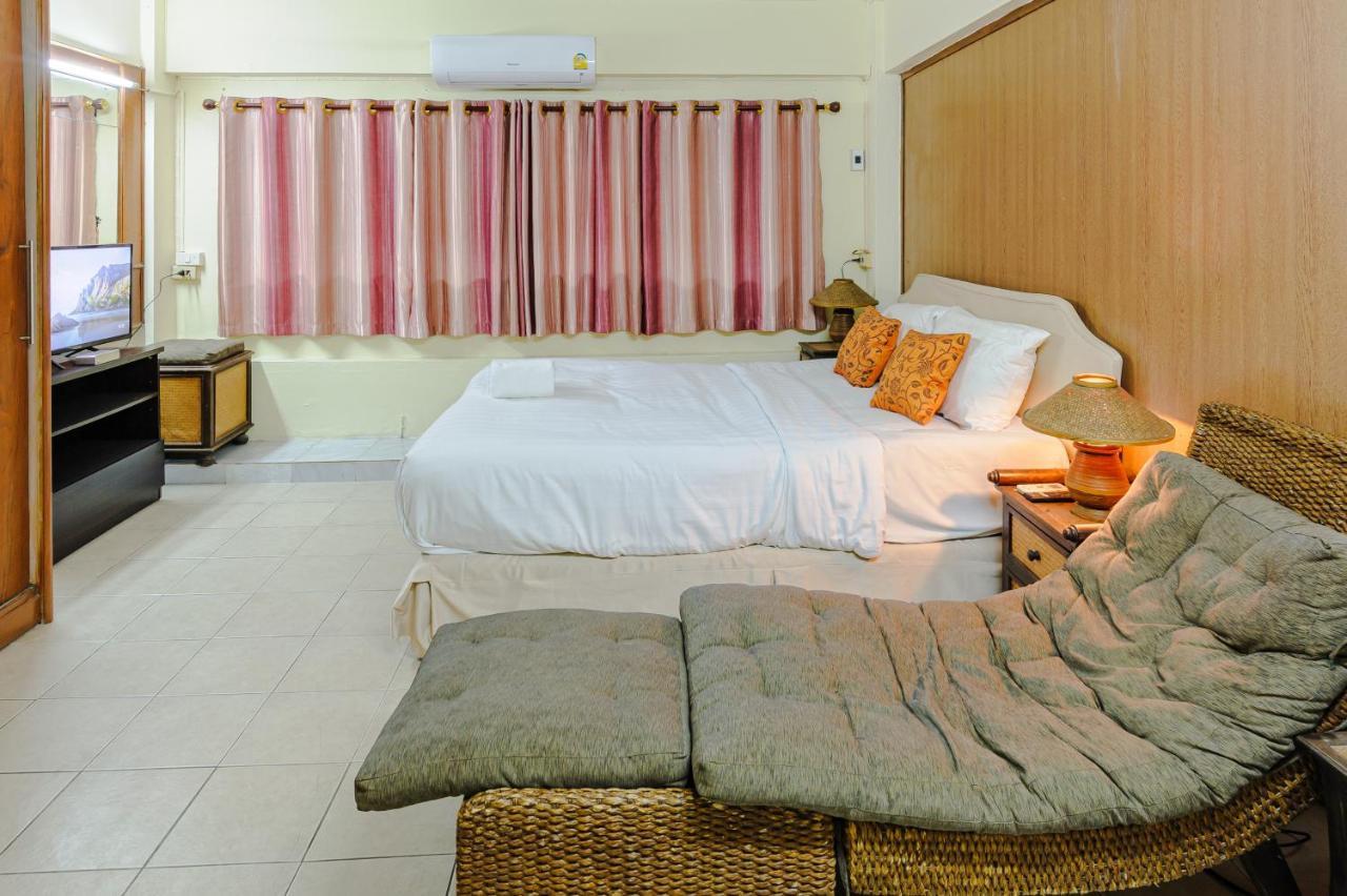 High5 Guesthouse Паттайя Экстерьер фото