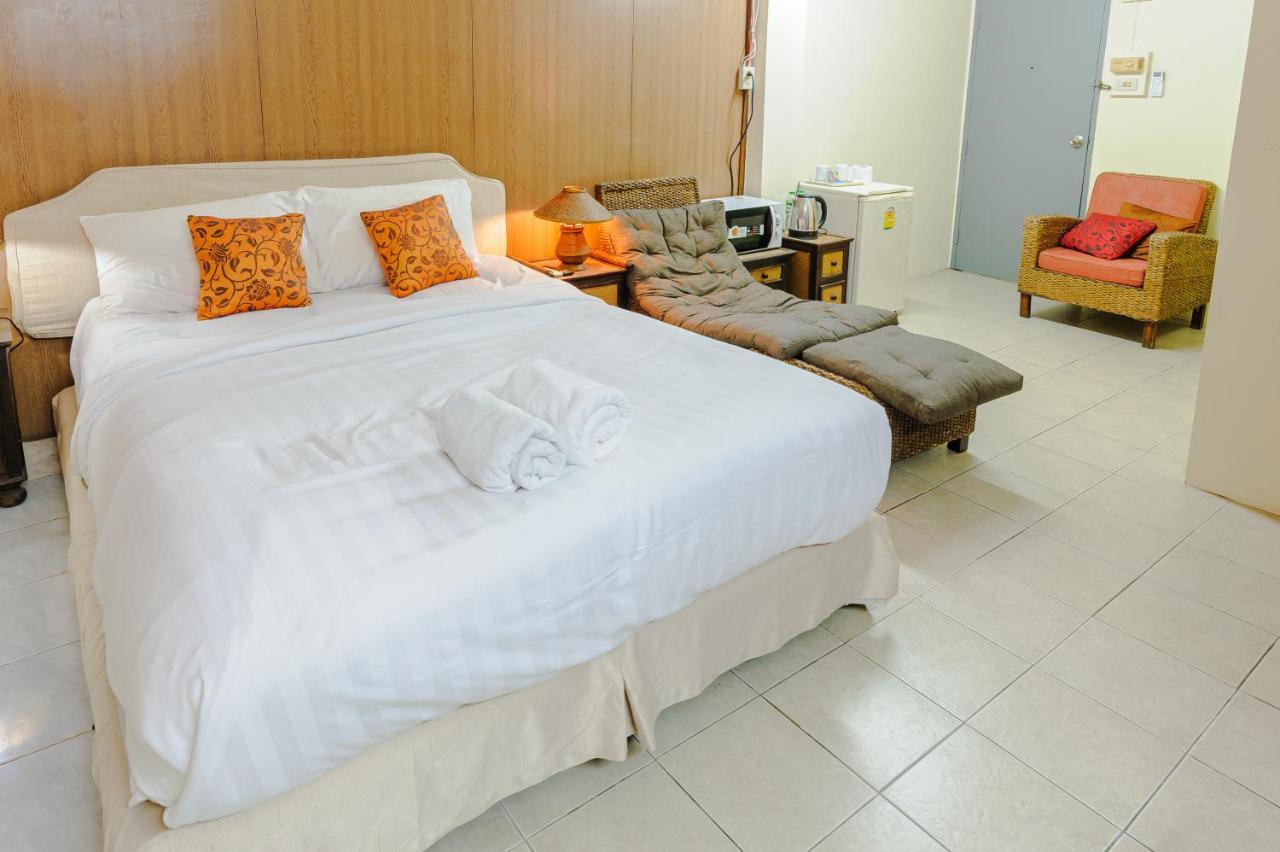 High5 Guesthouse Паттайя Экстерьер фото