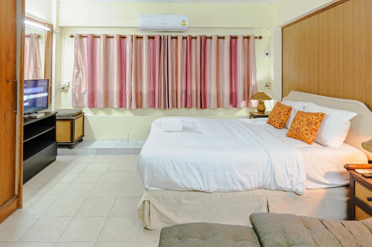 High5 Guesthouse Паттайя Экстерьер фото