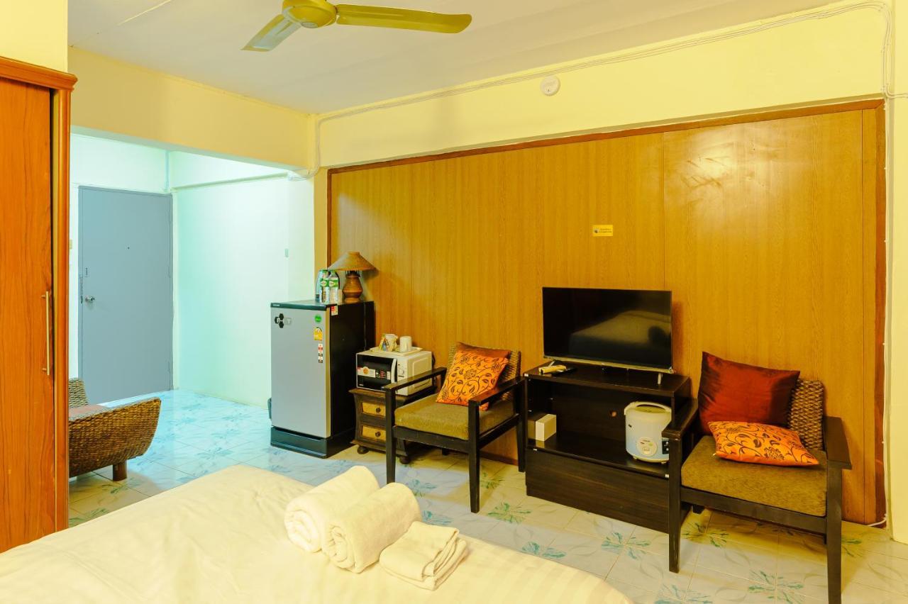 High5 Guesthouse Паттайя Экстерьер фото
