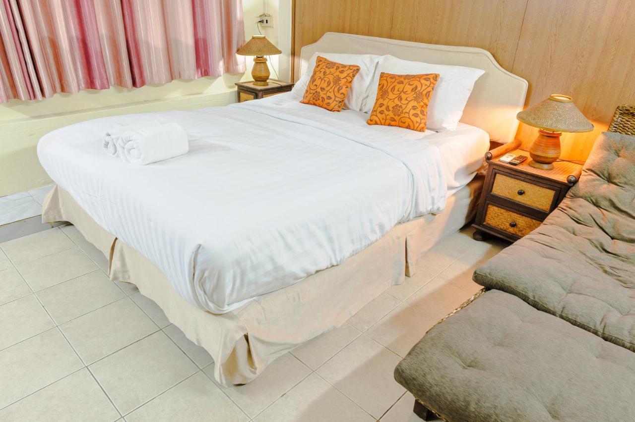High5 Guesthouse Паттайя Экстерьер фото