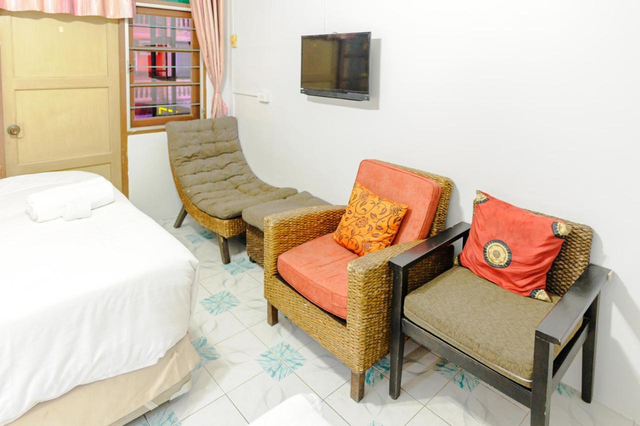 High5 Guesthouse Паттайя Экстерьер фото