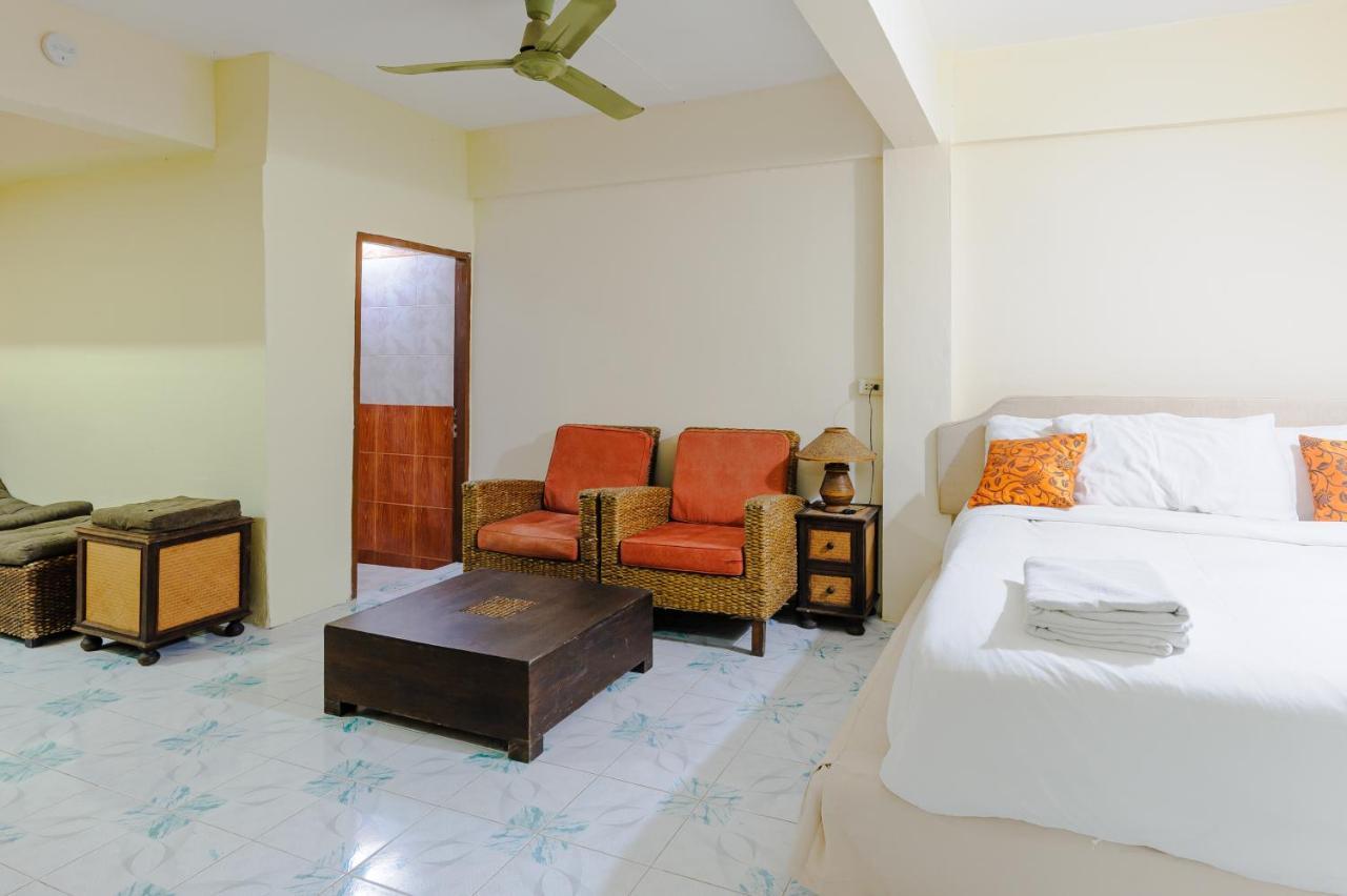 High5 Guesthouse Паттайя Экстерьер фото