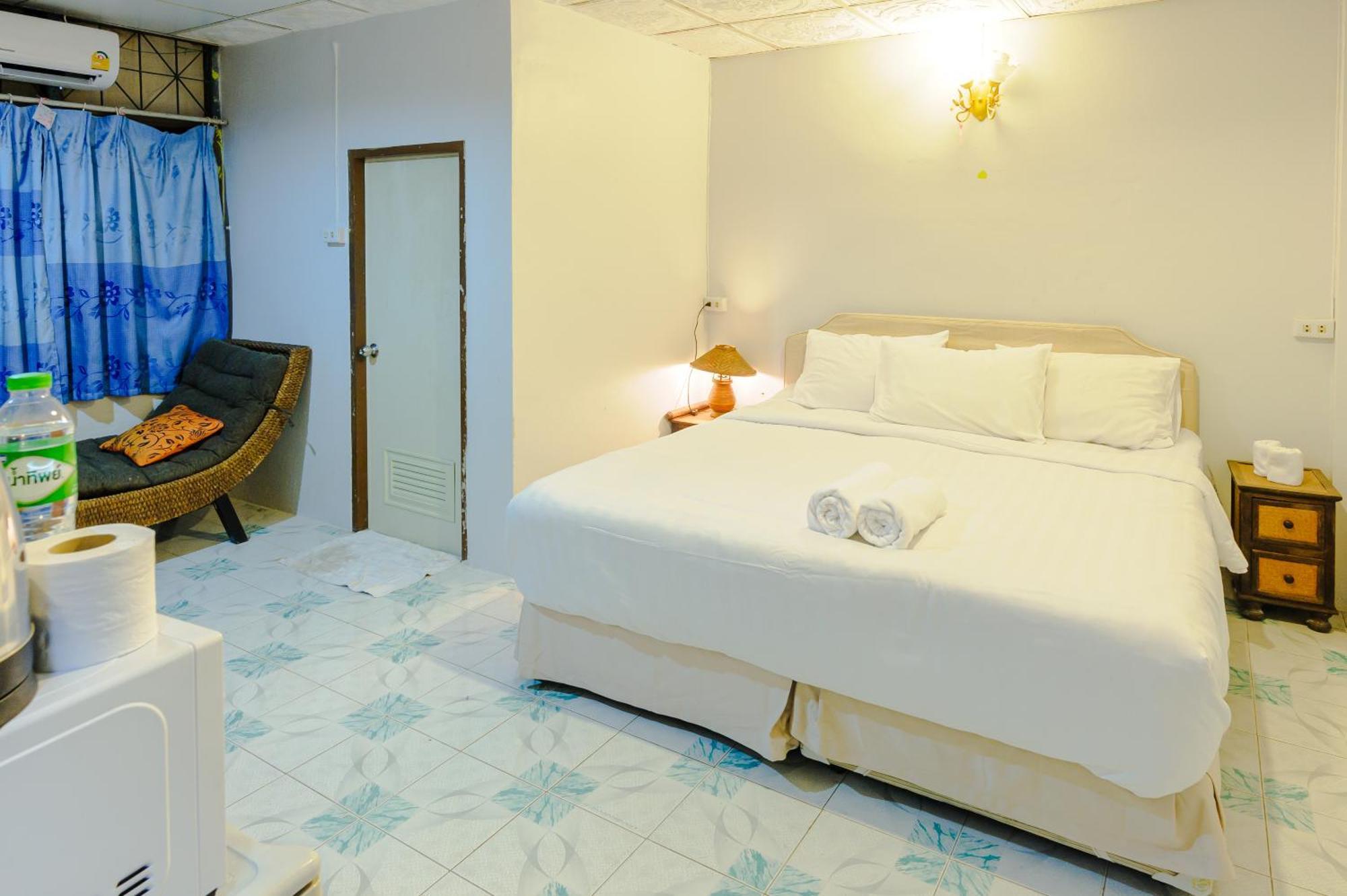 High5 Guesthouse Паттайя Экстерьер фото