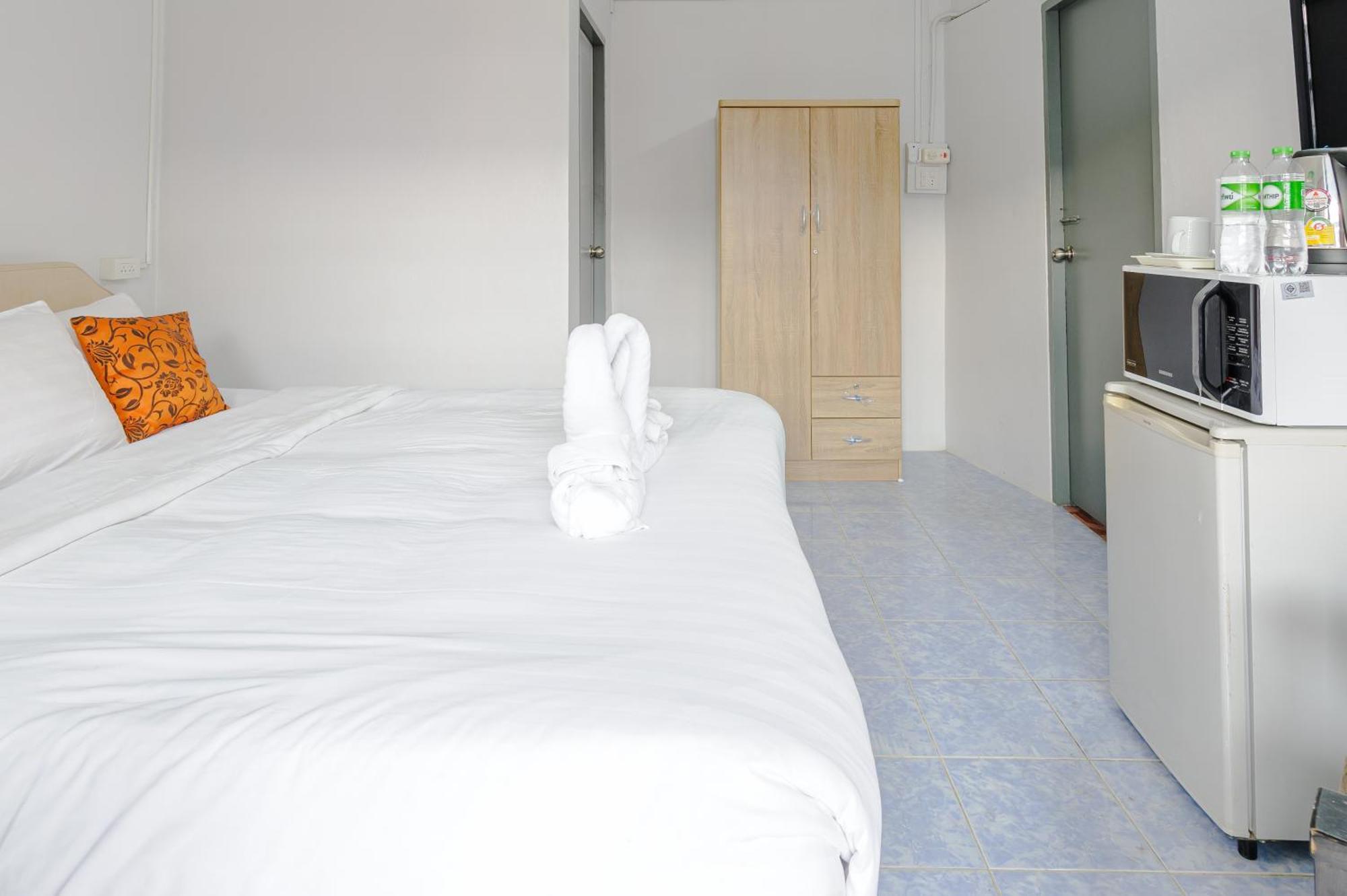 High5 Guesthouse Паттайя Экстерьер фото