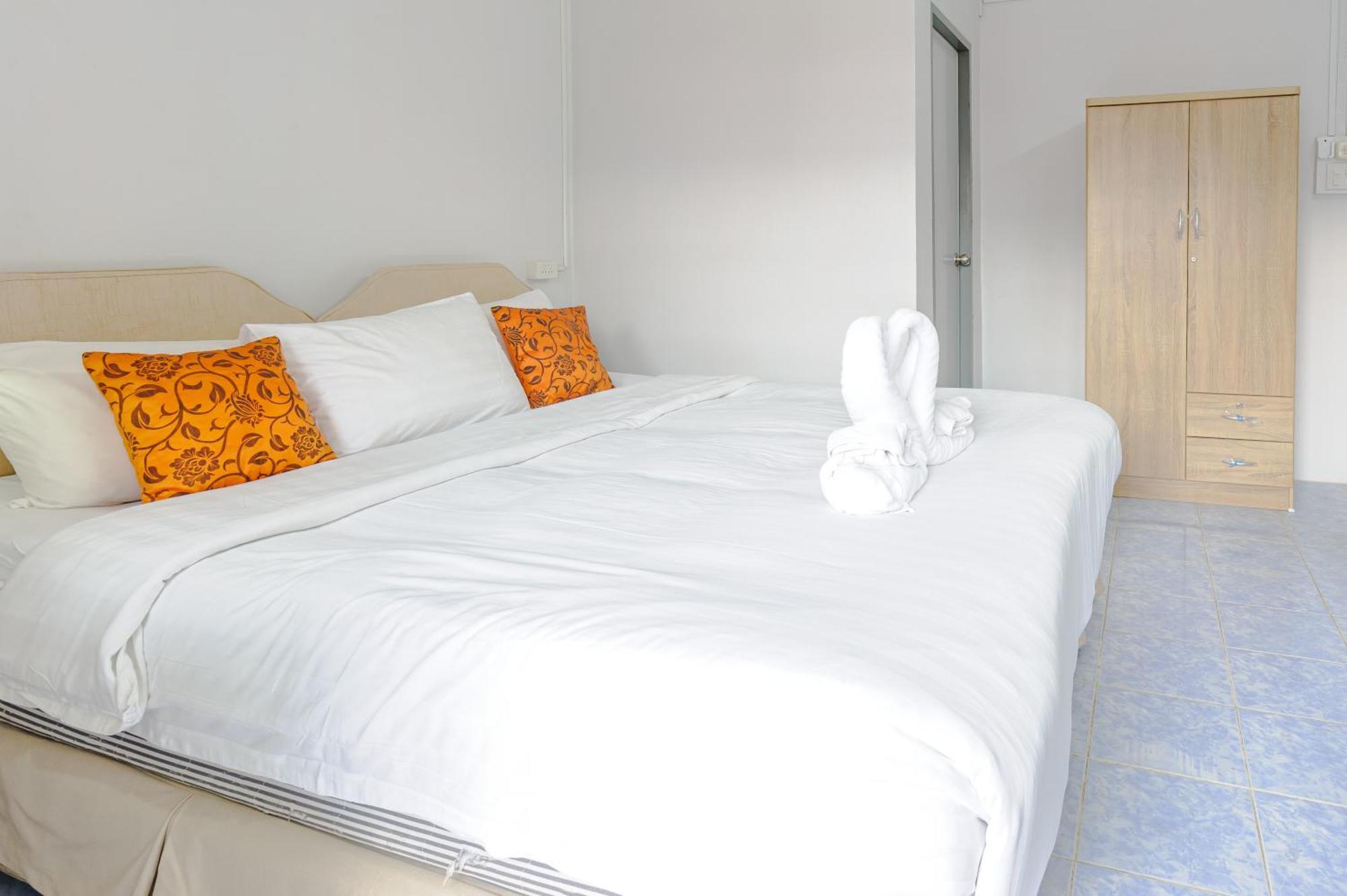 High5 Guesthouse Паттайя Экстерьер фото