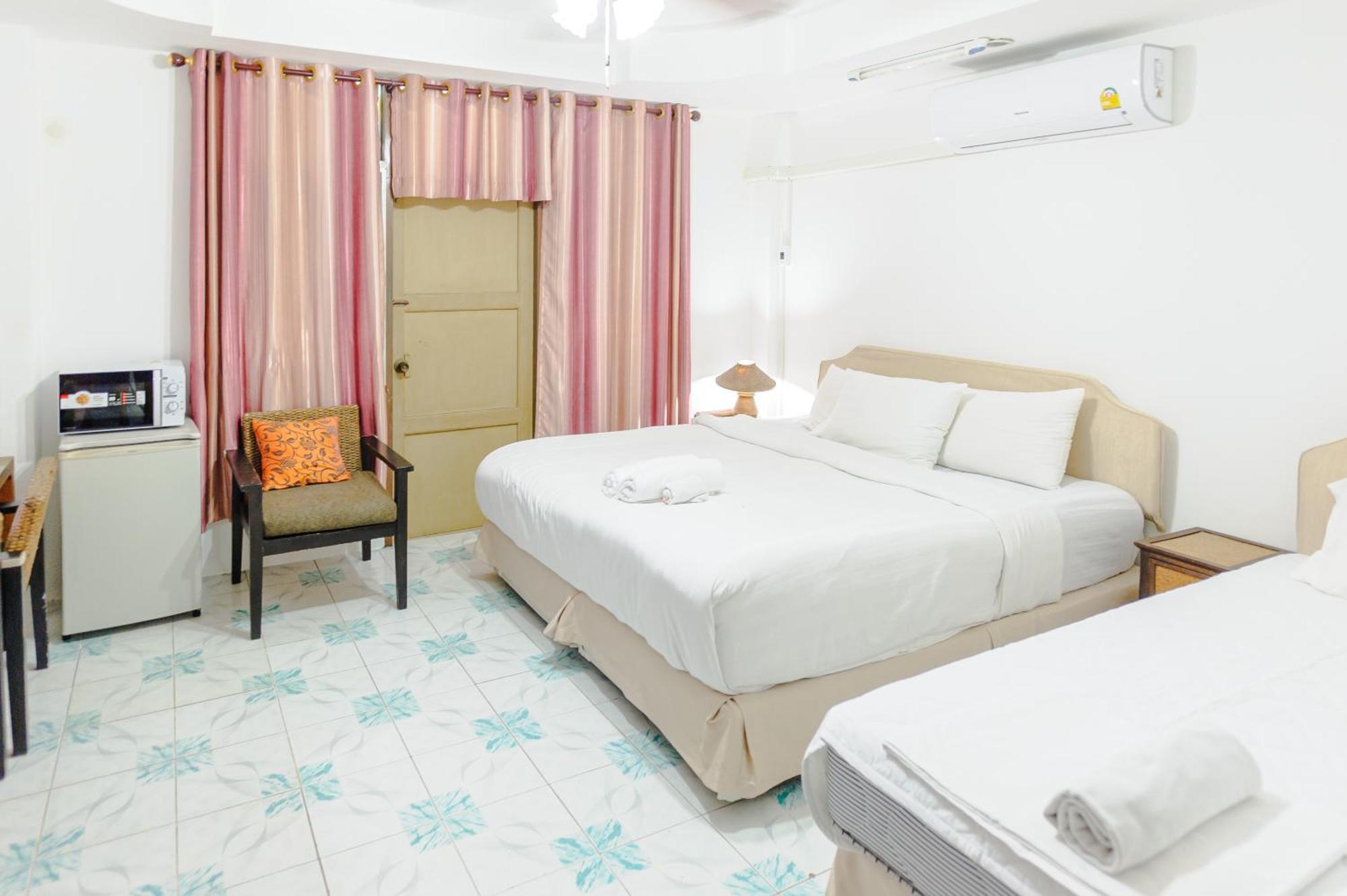 High5 Guesthouse Паттайя Экстерьер фото