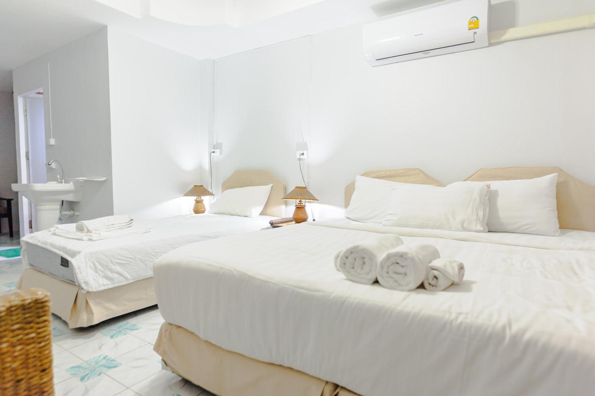 High5 Guesthouse Паттайя Экстерьер фото