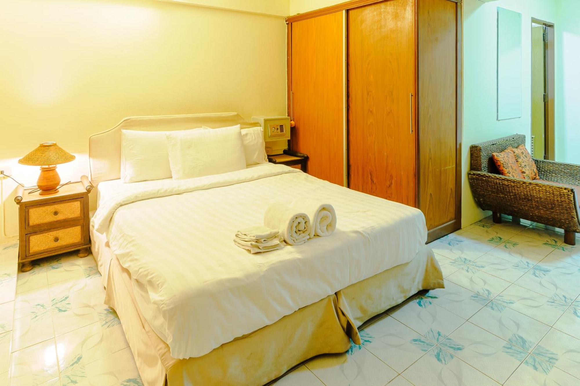 High5 Guesthouse Паттайя Экстерьер фото